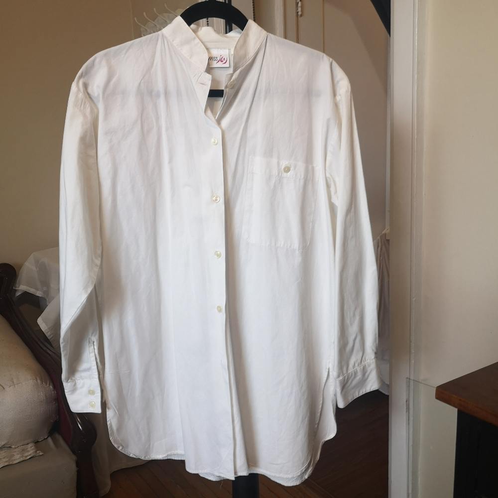 3/$20 Miss Joy white long sleeve blouse